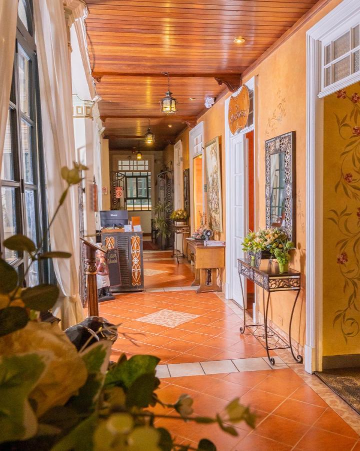 Готель Casa Colonial Кіто Екстер'єр фото