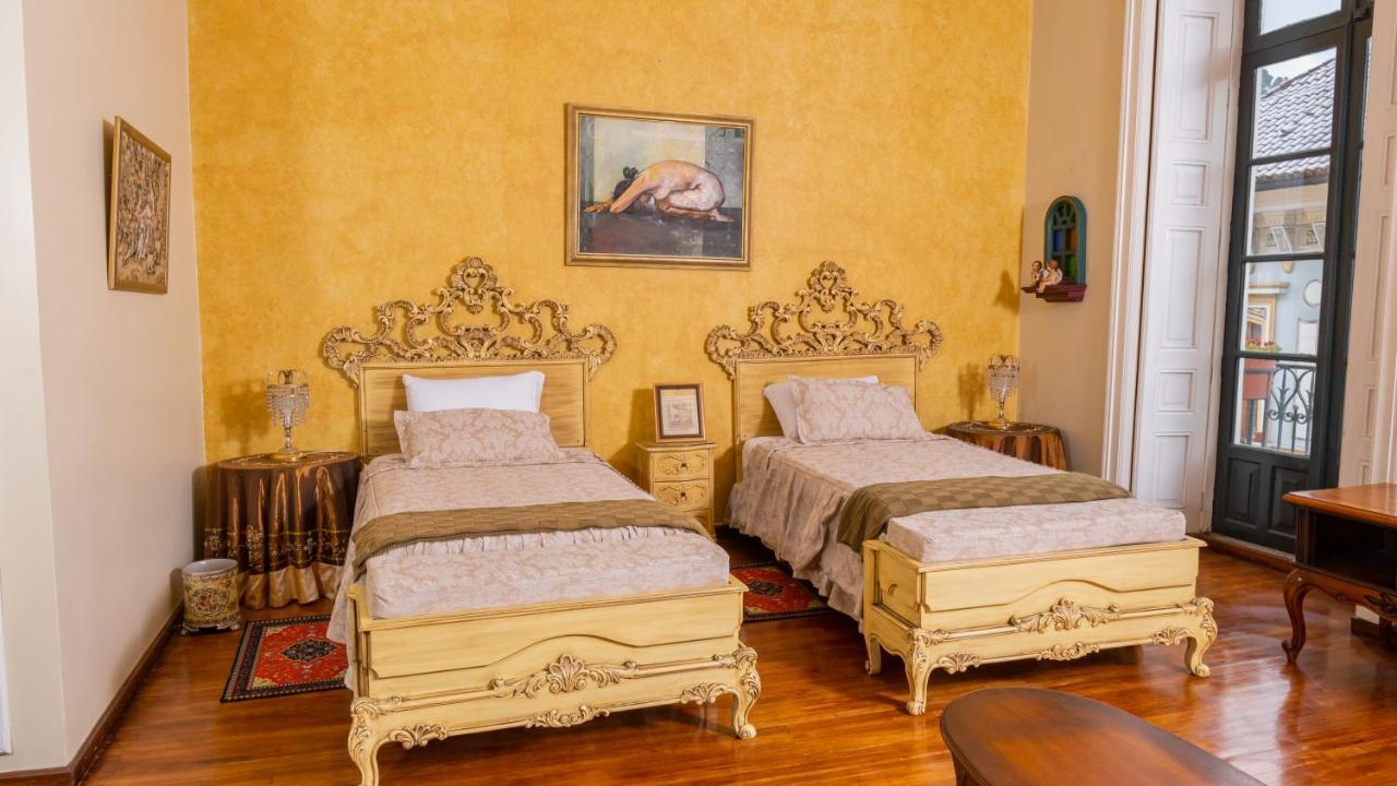Готель Casa Colonial Кіто Екстер'єр фото