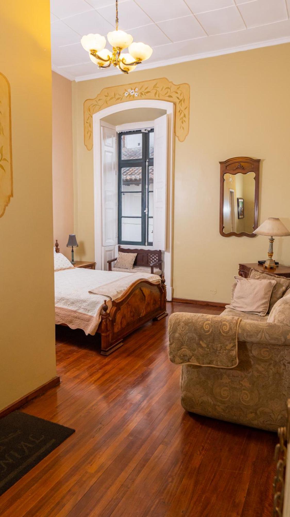 Готель Casa Colonial Кіто Екстер'єр фото