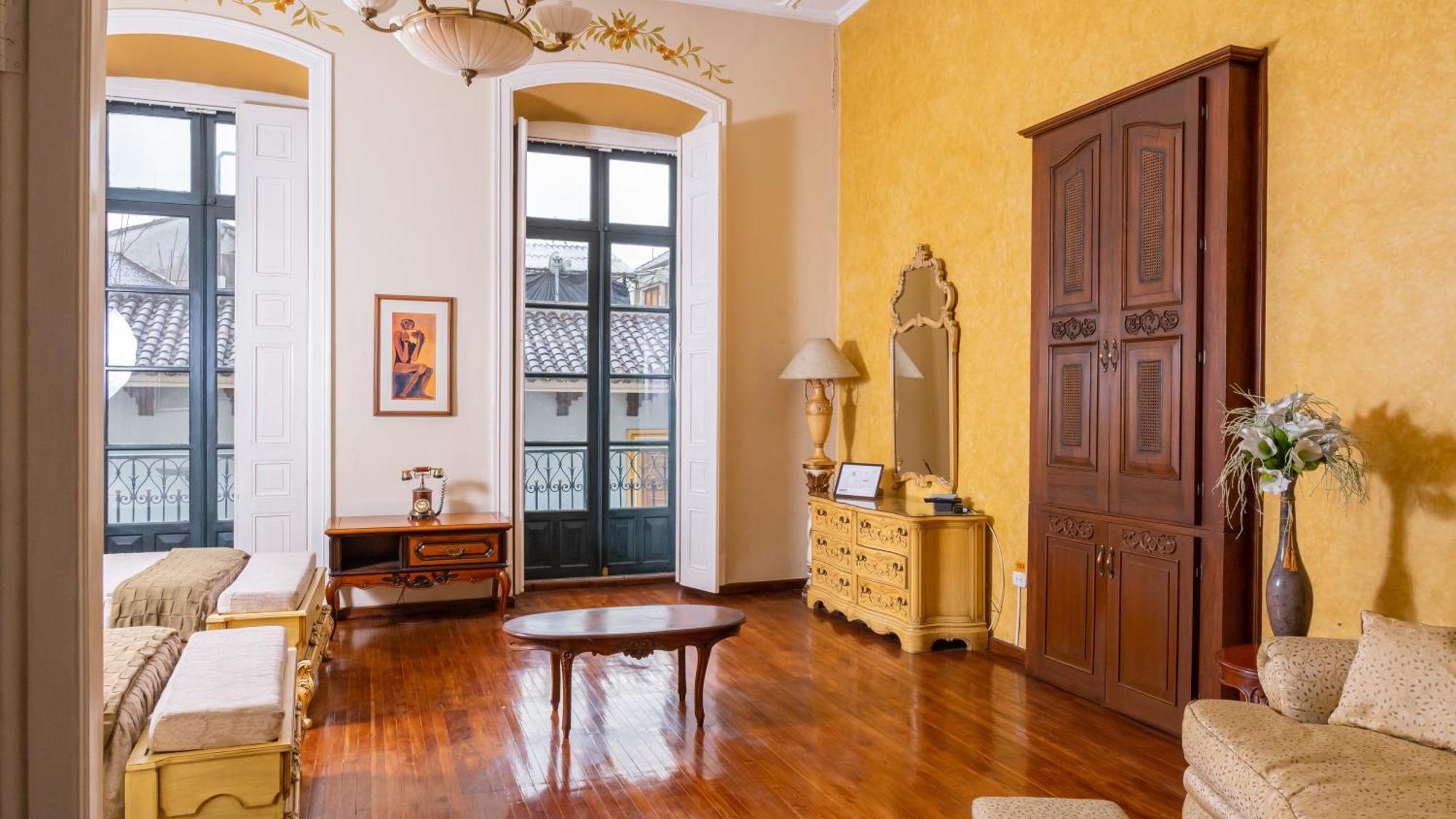 Готель Casa Colonial Кіто Екстер'єр фото