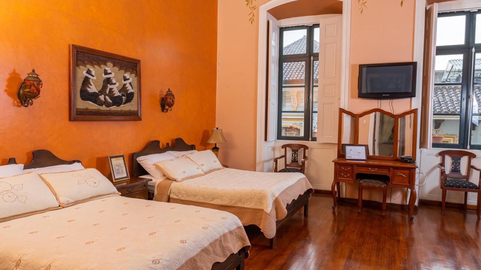 Готель Casa Colonial Кіто Екстер'єр фото